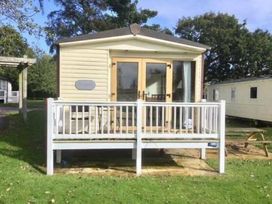 Hopton Holiday Village - Holiday Accommodation 15319 - Suffolk & Essex - 1185725 - thumbnail photo 1