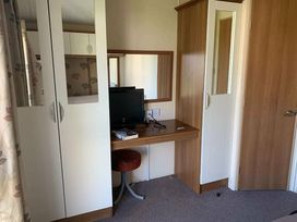 Hopton Holiday Village - Holiday Accommodation 15319 - Suffolk & Essex - 1185725 - thumbnail photo 4