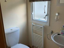 Hopton Holiday Village - Holiday Accommodation 15319 - Suffolk & Essex - 1185725 - thumbnail photo 5
