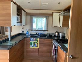 Hopton Holiday Village - Holiday Accommodation 15319 - Suffolk & Essex - 1185725 - thumbnail photo 7