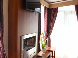 Sunnymede Caravan Park - Holiday Accommodation 15384 - Lincolnshire - 1185738 - thumbnail photo 2