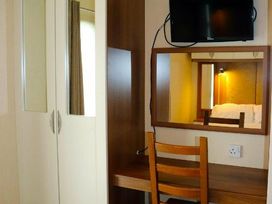 Sunnymede Caravan Park - Holiday Accommodation 15384 - Lincolnshire - 1185738 - thumbnail photo 5