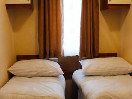 Sunnymede Caravan Park - Holiday Accommodation 15384 - Lincolnshire - 1185738 - thumbnail photo 8
