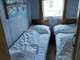 Butlins Skegness - Holiday Accommodation 154 - Lincolnshire - 1185742 - thumbnail photo 9