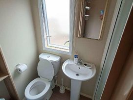 Golden Sands Kinmel Bay - Holiday Accommodation 15430 - North Wales - 1185746 - thumbnail photo 6