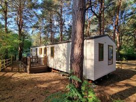 Kelling Heath Holiday Park - Holiday Accommodation 15438 - Norfolk - 1185748 - thumbnail photo 2