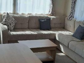 Marton Mere Holiday Village - Holiday Accommodation 15457 - Lake District - 1185751 - thumbnail photo 5