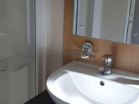 Marton Mere Holiday Village - Holiday Accommodation 15457 - Lake District - 1185751 - thumbnail photo 8