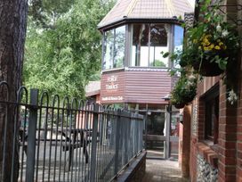 Kelling Heath Holiday Park - Holiday Accommodation 15488 - Norfolk - 1185758 - thumbnail photo 16