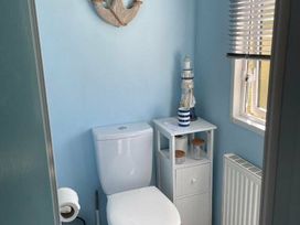 Waterside, Paignton - Holiday Accommodation 15507 - Devon - 1185762 - thumbnail photo 11