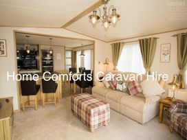Golden Gate Holiday Centre - Holiday Accommodation 1551 - North Wales - 1185763 - thumbnail photo 2