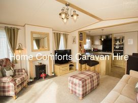 Golden Gate Holiday Centre - Holiday Accommodation 1551 - North Wales - 1185763 - thumbnail photo 3