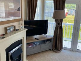 Lyons Sunnysands Holiday Park - Holiday Accommodation 15526 - Mid Wales - 1185767 - thumbnail photo 8