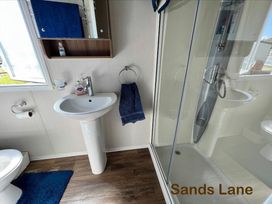 Greenacres Holiday Park - Holiday Accommodation 15540 - North Wales - 1185772 - thumbnail photo 4