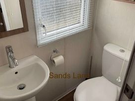 Greenacres Holiday Park - Holiday Accommodation 15540 - North Wales - 1185772 - thumbnail photo 7