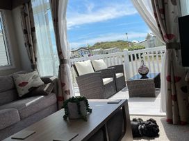 Greenacres Holiday Park - Holiday Accommodation 15540 - North Wales - 1185772 - thumbnail photo 9