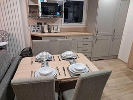Southview Holiday Park - Holiday Accommodation 15549 - Lincolnshire - 1185773 - thumbnail photo 3