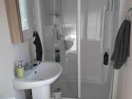 Aberdunant Hall Holiday Park - Holiday Accommodation 15557 - North Wales - 1185776 - thumbnail photo 4
