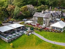 Aberdunant Hall Holiday Park - Holiday Accommodation 15557 - North Wales - 1185776 - thumbnail photo 9
