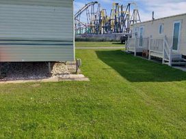 Coral Beach - Holiday Accommodation 15583 - Lincolnshire - 1185780 - thumbnail photo 2