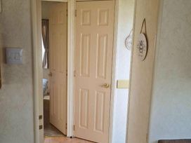 Coral Beach - Holiday Accommodation 15583 - Lincolnshire - 1185780 - thumbnail photo 3