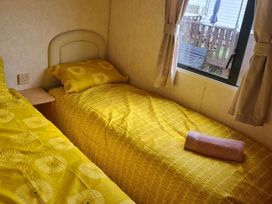 Coral Beach - Holiday Accommodation 15583 - Lincolnshire - 1185780 - thumbnail photo 5