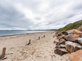 Hafan y Mor Haven - Holiday Accommodation 15587 - North Wales - 1185781 - thumbnail photo 15