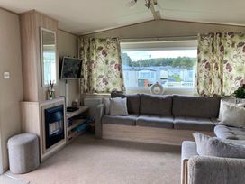 Cayton Bay Caravan Park - Holiday Accommodation 15589 - North Yorkshire (incl. Whitby) - 1185782 - thumbnail photo 3