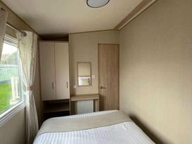 Cayton Bay Caravan Park - Holiday Accommodation 15589 - North Yorkshire (incl. Whitby) - 1185782 - thumbnail photo 7