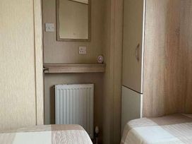 Cayton Bay Caravan Park - Holiday Accommodation 15589 - North Yorkshire (incl. Whitby) - 1185782 - thumbnail photo 9