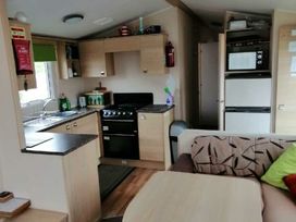 Swanage Bay View - Holiday Accommodation 156 - Dorset - 1185785 - thumbnail photo 9