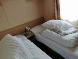 Swanage Bay View - Holiday Accommodation 156 - Dorset - 1185785 - thumbnail photo 10