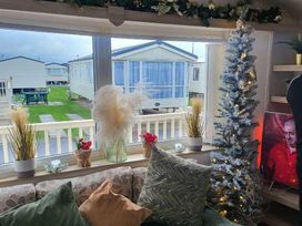 Lyons Winkups and Primrose - Holiday Accommodation 15610 - North Wales - 1185789 - thumbnail photo 18