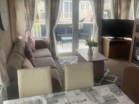Kiln Park Holiday Park - Holiday Accommodation 15618 - South Wales - 1185790 - thumbnail photo 4