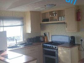 Happy Days Caravan Park - Holiday Accommodation 15636 - North Wales - 1185793 - thumbnail photo 2