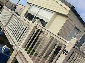 Happy Days Caravan Park - Holiday Accommodation 15636 - North Wales - 1185793 - thumbnail photo 5