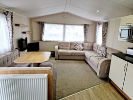 Primrose Valley Holiday Park - Holiday Accommodation 15637 - North Yorkshire (incl. Whitby) - 1185794 - thumbnail photo 1