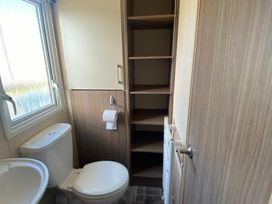 Whitehouse Leisure Park - Holiday Accommodation 15650 - North Wales - 1185796 - thumbnail photo 9