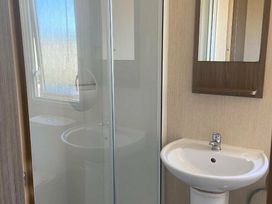 Whitehouse Leisure Park - Holiday Accommodation 15650 - North Wales - 1185796 - thumbnail photo 12