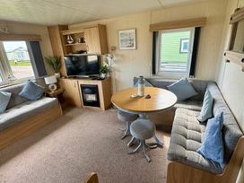 Thornwick Bay Holiday Village - Holiday Accommodation 15653 - North Yorkshire (incl. Whitby) - 1185797 - thumbnail photo 16