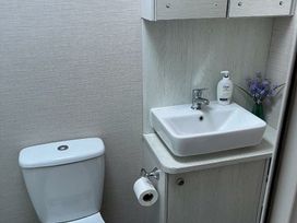 Littlesea Holiday Park - Holiday Accommodation 1568 - Dorset - 1185803 - thumbnail photo 9