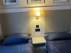 Littlesea Holiday Park - Holiday Accommodation 1568 - Dorset - 1185803 - thumbnail photo 12
