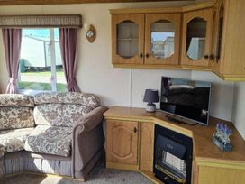 Coral Beach - Holiday Accommodation 15685 - Lincolnshire - 1185805 - thumbnail photo 3
