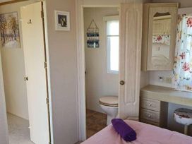 Coral Beach - Holiday Accommodation 15685 - Lincolnshire - 1185805 - thumbnail photo 13