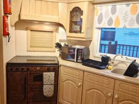 Aberystwyth Holiday Village - Holiday Accommodation 15701 - Mid Wales - 1185808 - thumbnail photo 8