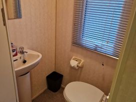 Aberystwyth Holiday Village - Holiday Accommodation 15701 - Mid Wales - 1185808 - thumbnail photo 11