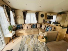 Marine Holiday Park - Holiday Accommodation 15712 - North Wales - 1185812 - thumbnail photo 6