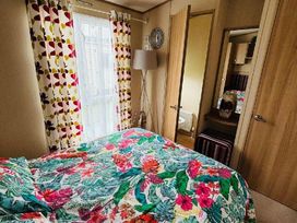 Marine Holiday Park - Holiday Accommodation 15712 - North Wales - 1185812 - thumbnail photo 11