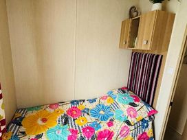 Marine Holiday Park - Holiday Accommodation 15712 - North Wales - 1185812 - thumbnail photo 13