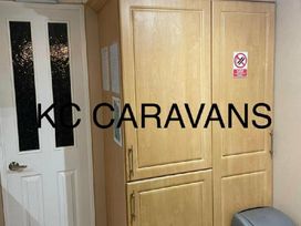 Happy Days Caravan Park - Holiday Accommodation 15713 - North Wales - 1185813 - thumbnail photo 10